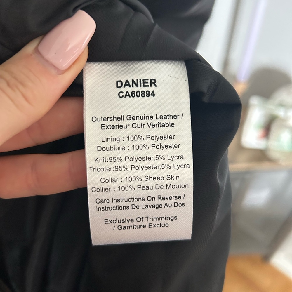 NWT Danier Avita Black Leather Jacket, L - Picture 12 of 16